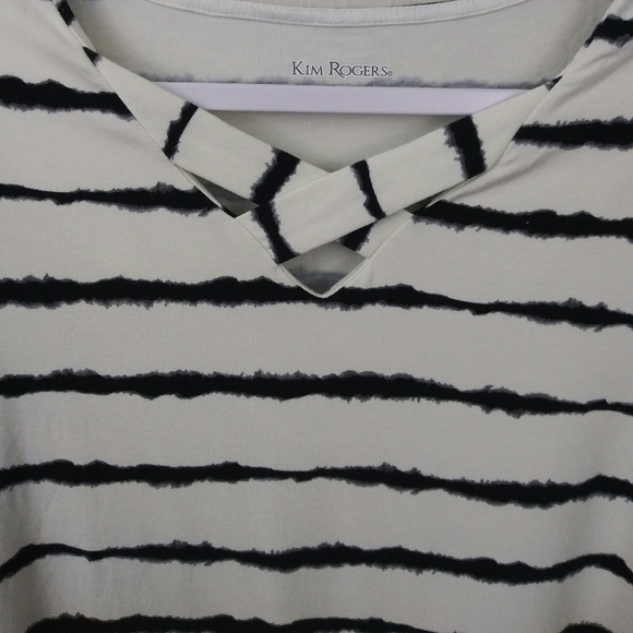 𝅺KIM Rogers 3/4 Sleeve Striped Rayon Tunic Top - Picture 3 of 8